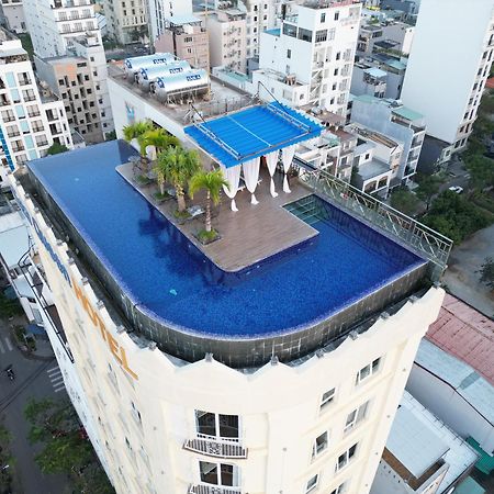 Sea Queen Hotel Da Nang Bagian luar foto