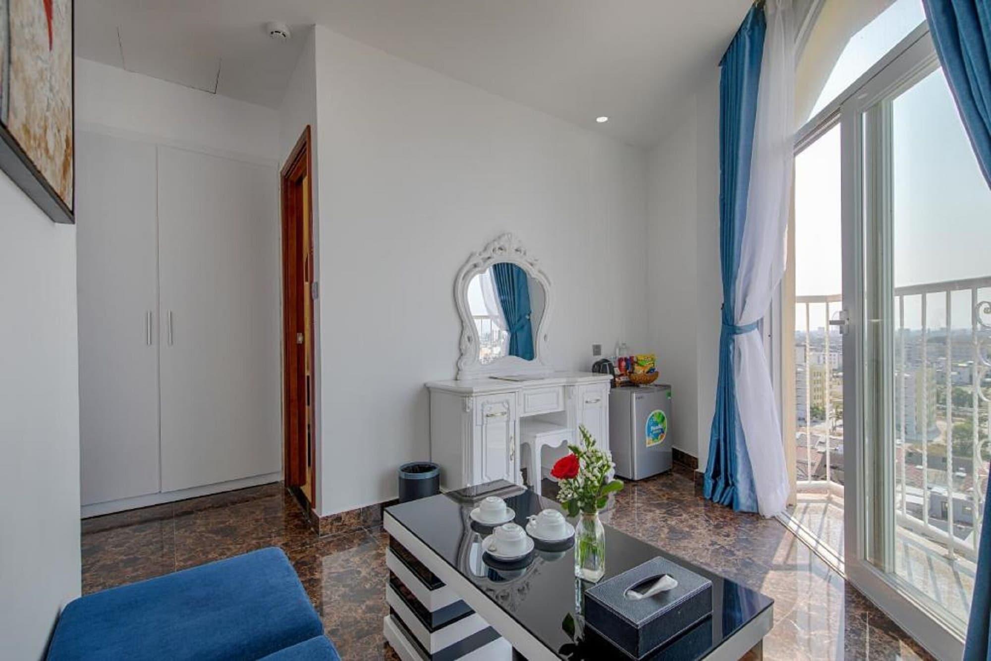 Sea Queen Hotel Da Nang Bagian luar foto