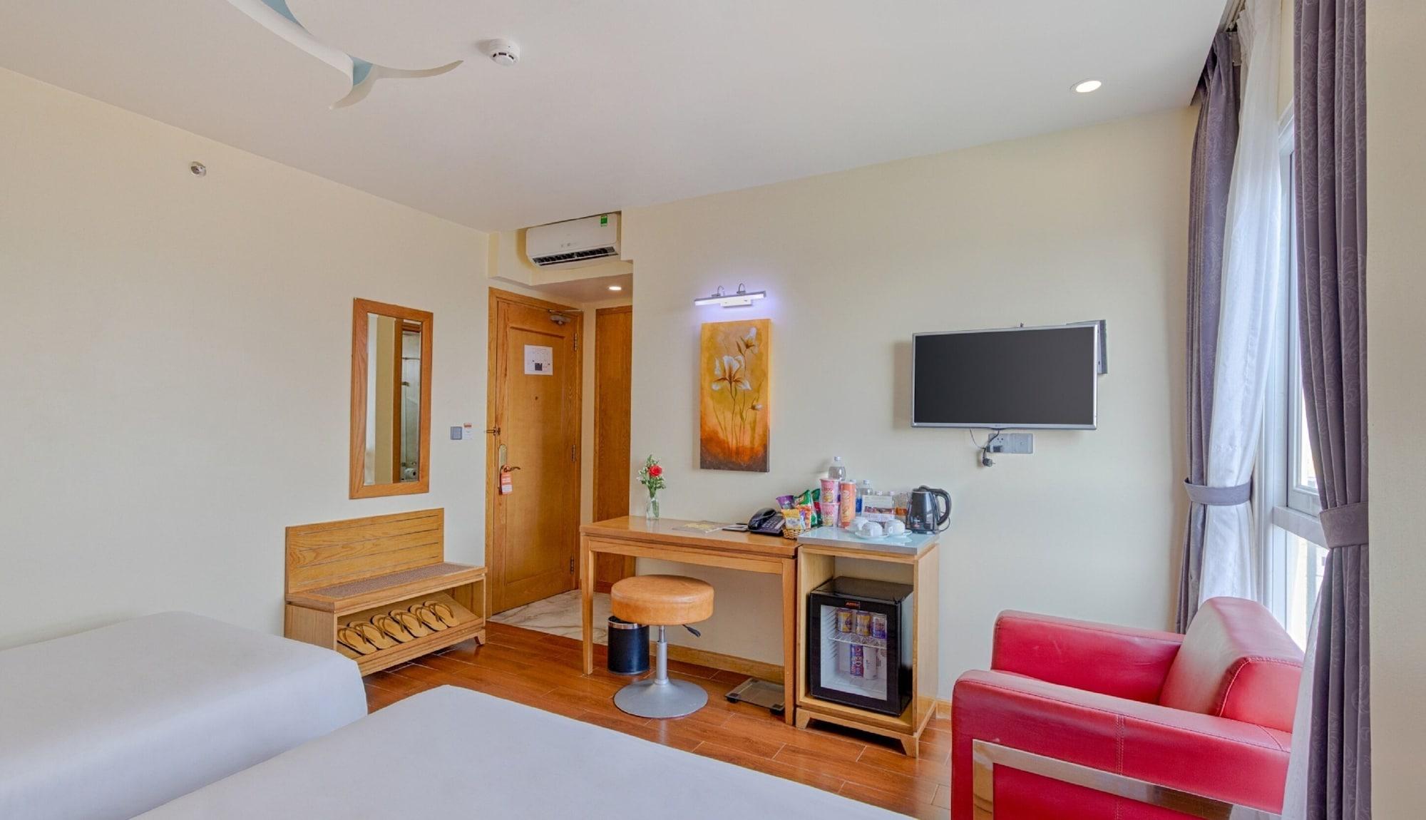 Sea Queen Hotel Da Nang Bagian luar foto