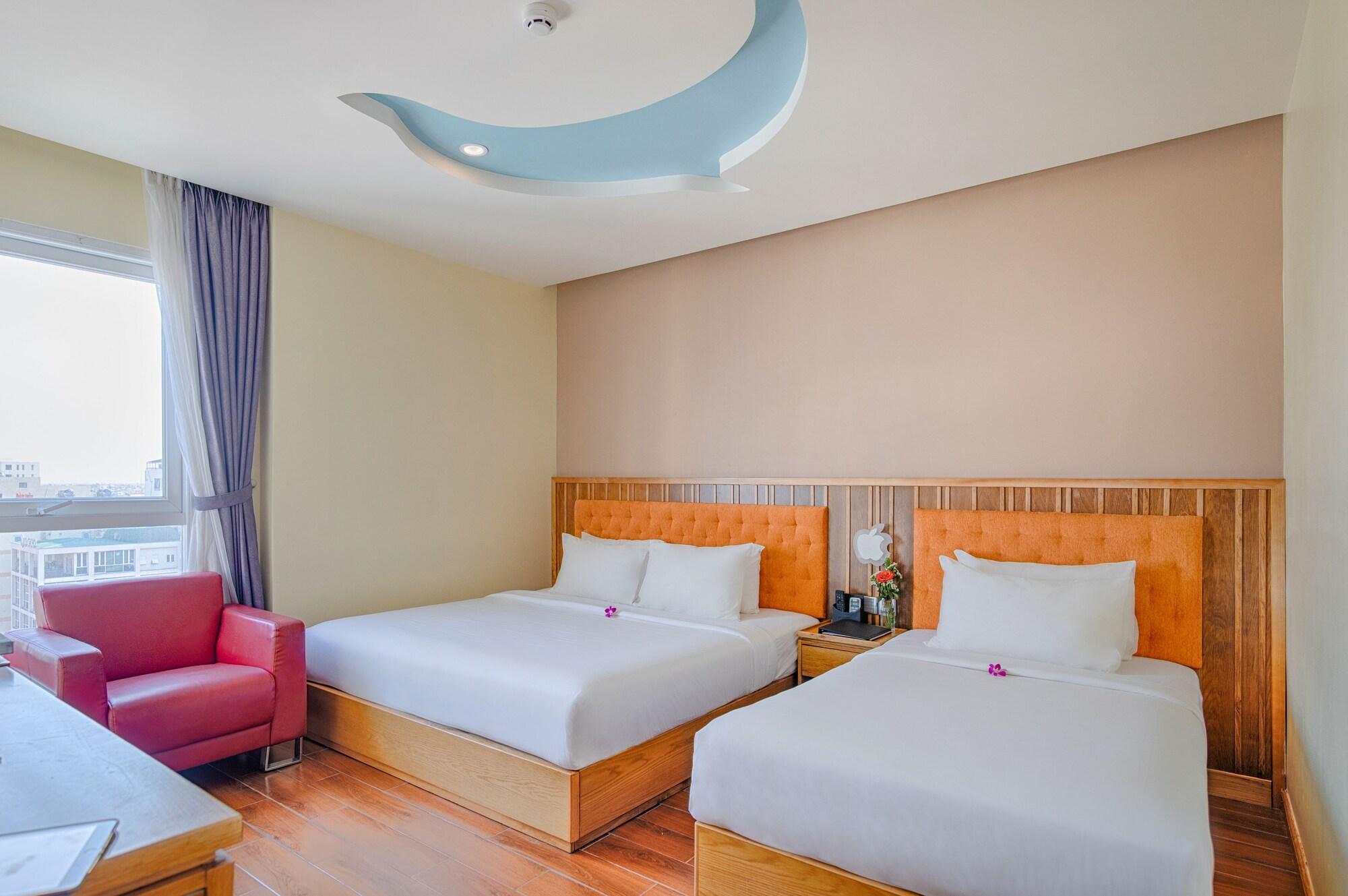 Sea Queen Hotel Da Nang Bagian luar foto