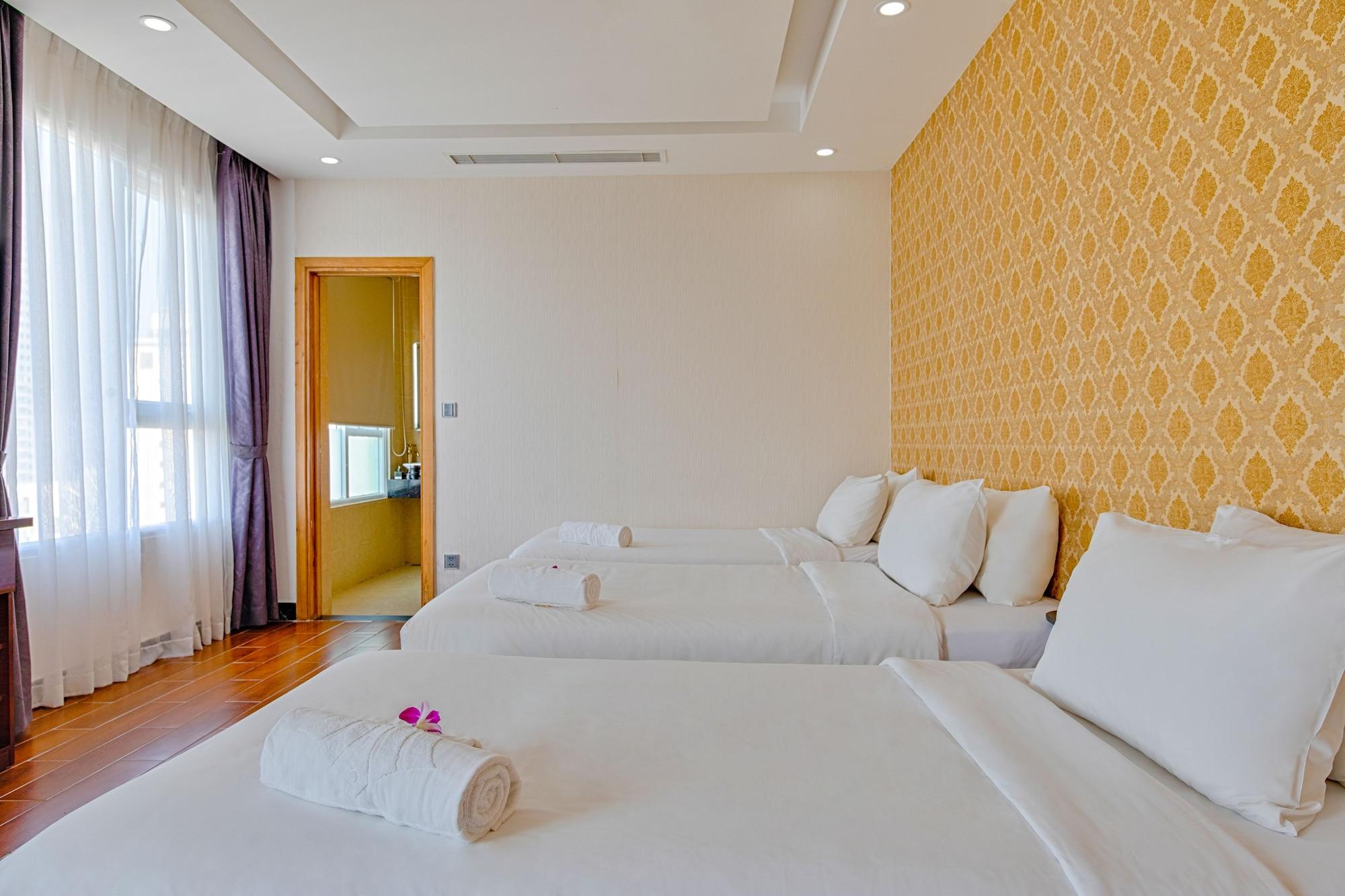 Sea Queen Hotel Da Nang Bagian luar foto