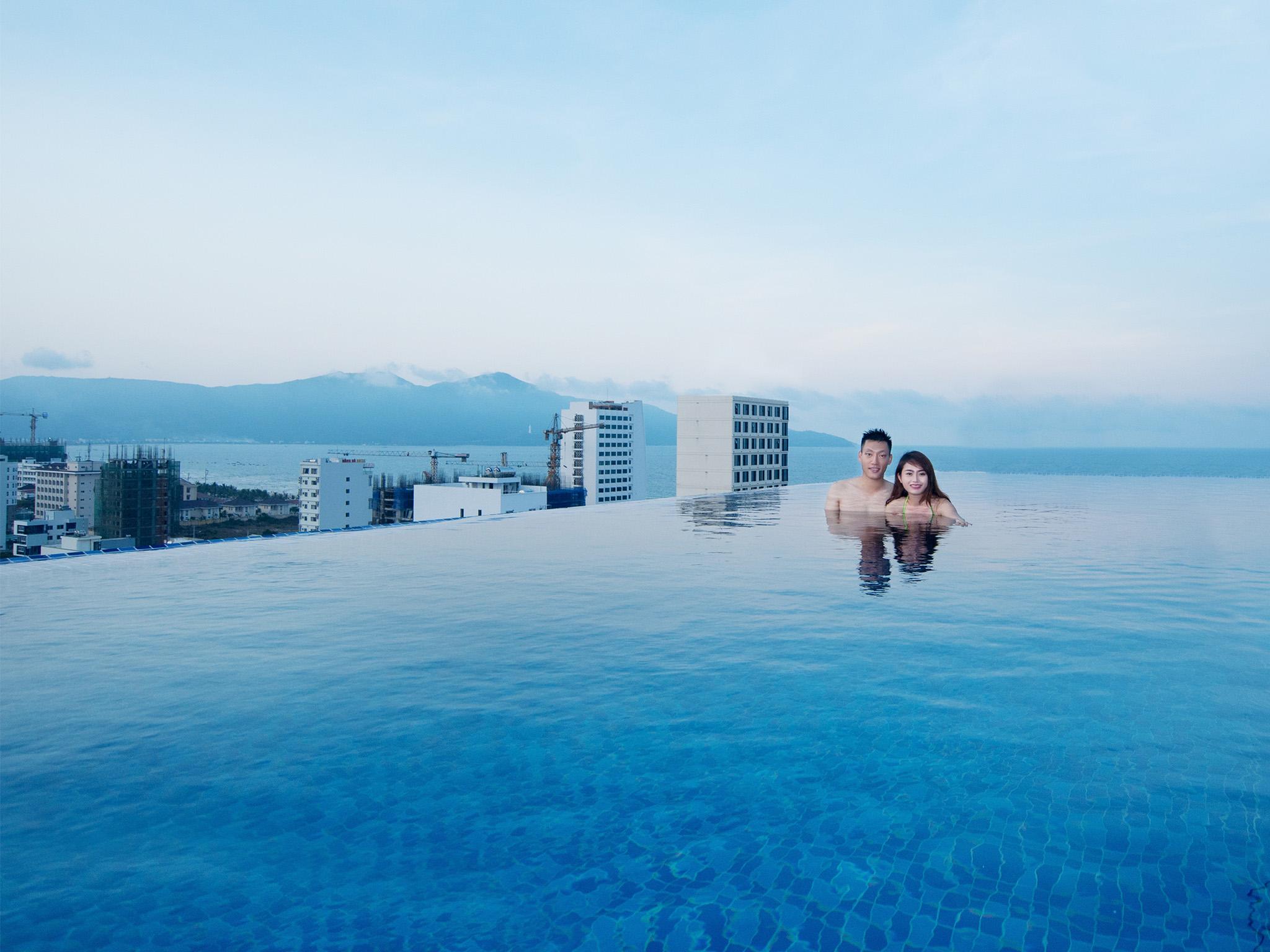 Sea Queen Hotel Da Nang Bagian luar foto