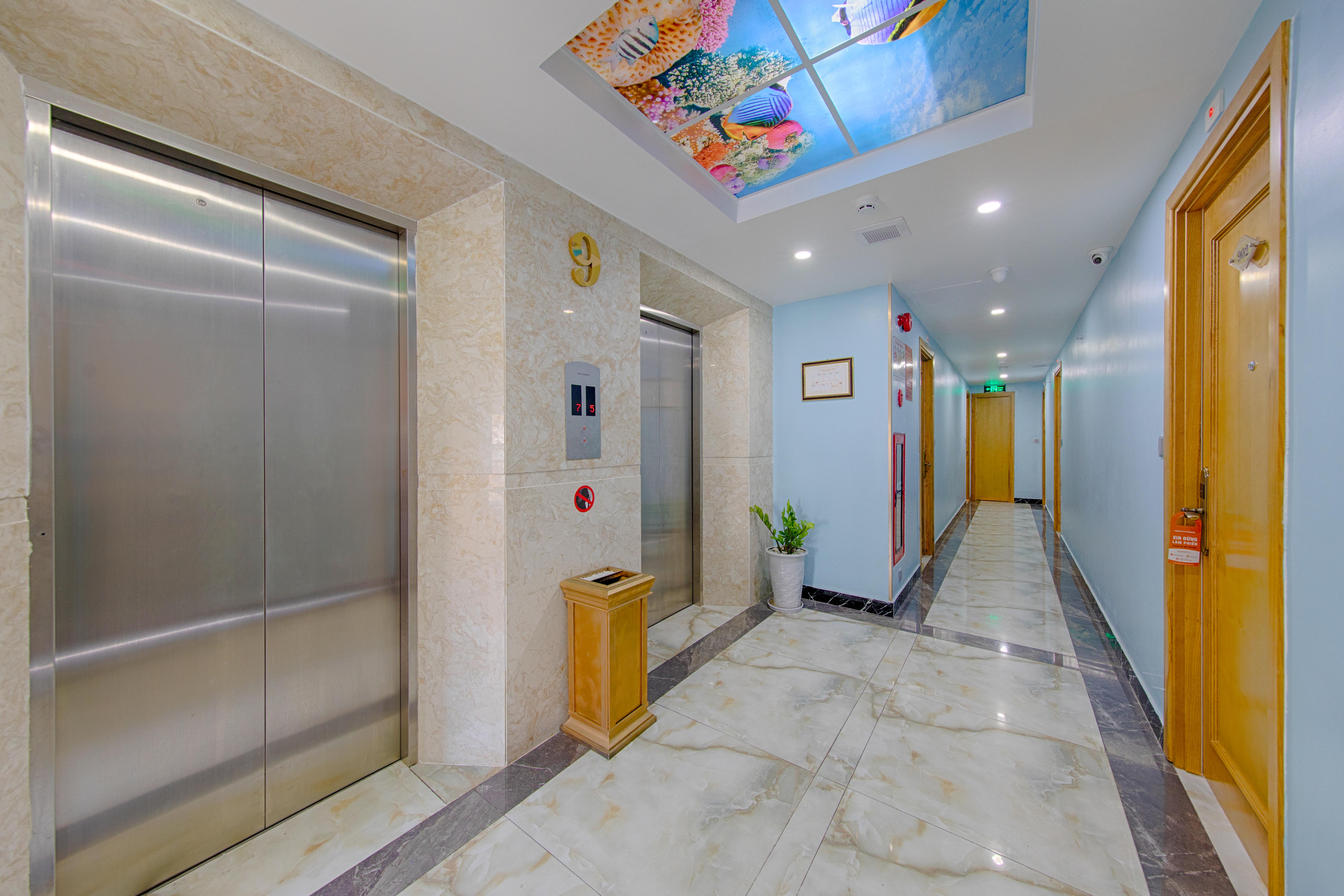 Sea Queen Hotel Da Nang Bagian luar foto