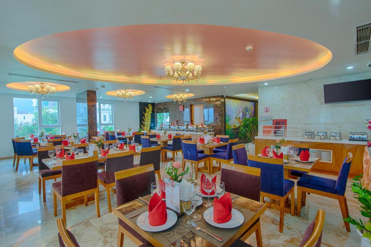 Sea Queen Hotel Da Nang Bagian luar foto