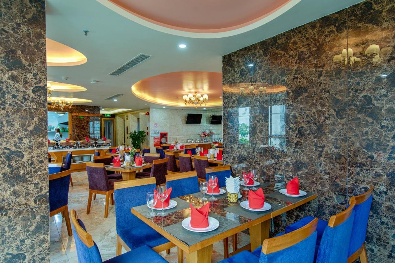 Sea Queen Hotel Da Nang Bagian luar foto